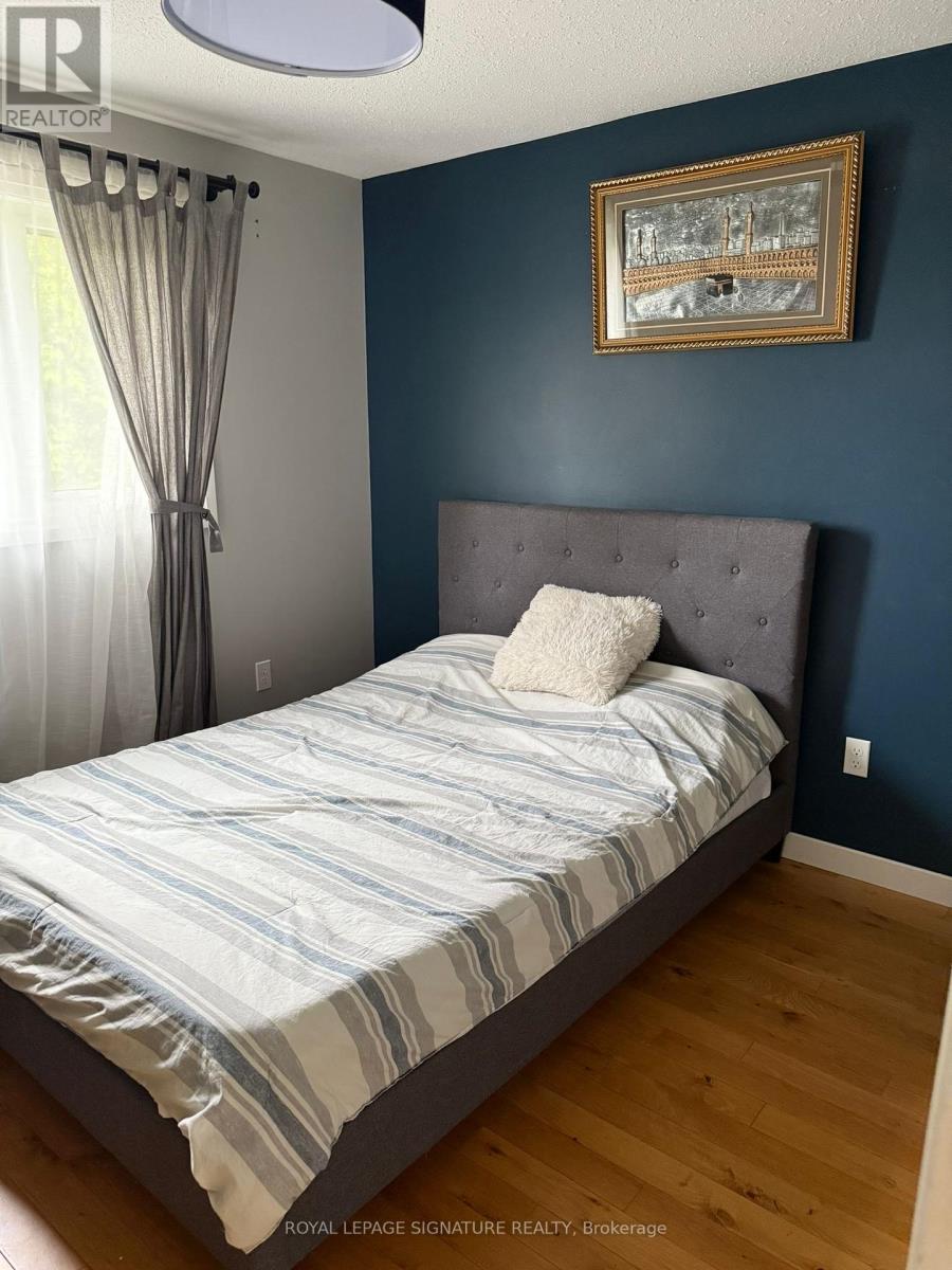 2128 Millway Gate, Mississauga, Ontario  L5L 1R3 - Photo 10 - W12175627