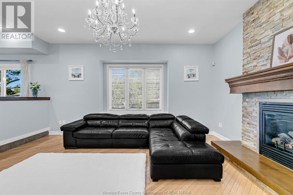 4545 Southwood Lakes Boulevard, Windsor, Ontario  N9G 2M6 - Photo 10 - 25005916