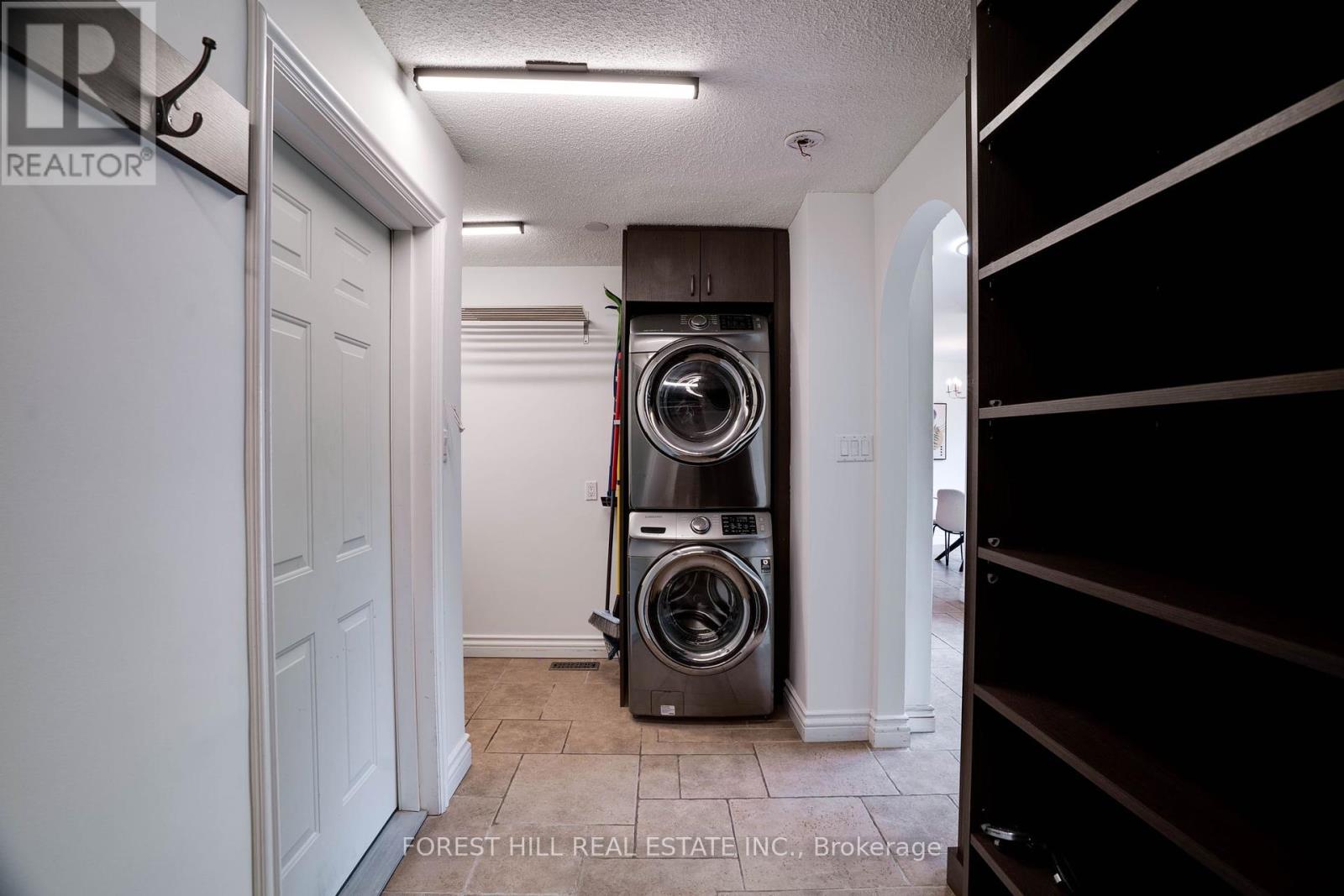 244 Waterloo Avenue, Toronto, Ontario  M3H 3Z4 - Photo 15 - C12152453