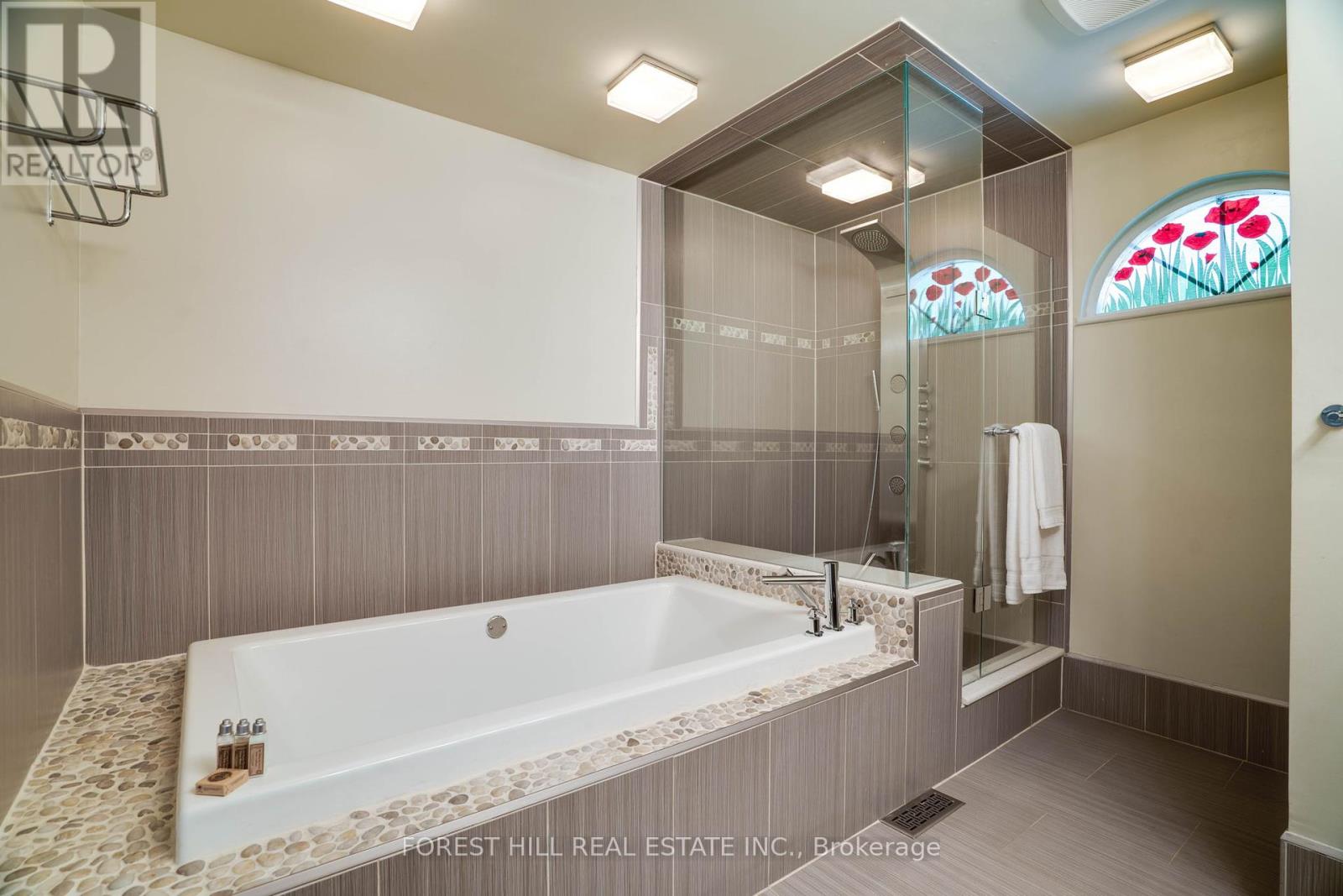 244 Waterloo Avenue, Toronto, Ontario  M3H 3Z4 - Photo 22 - C12152453