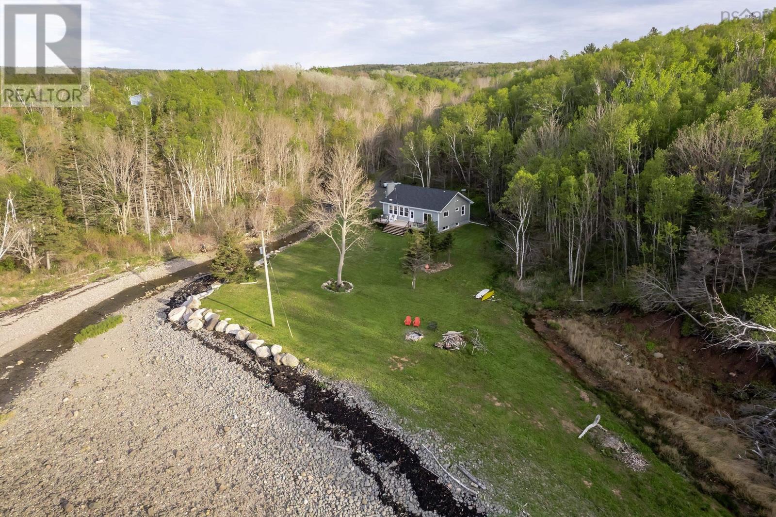 7993 Shore Road W, Hampton, Nova Scotia  B0S 1L0 - Photo 3 - 202512322