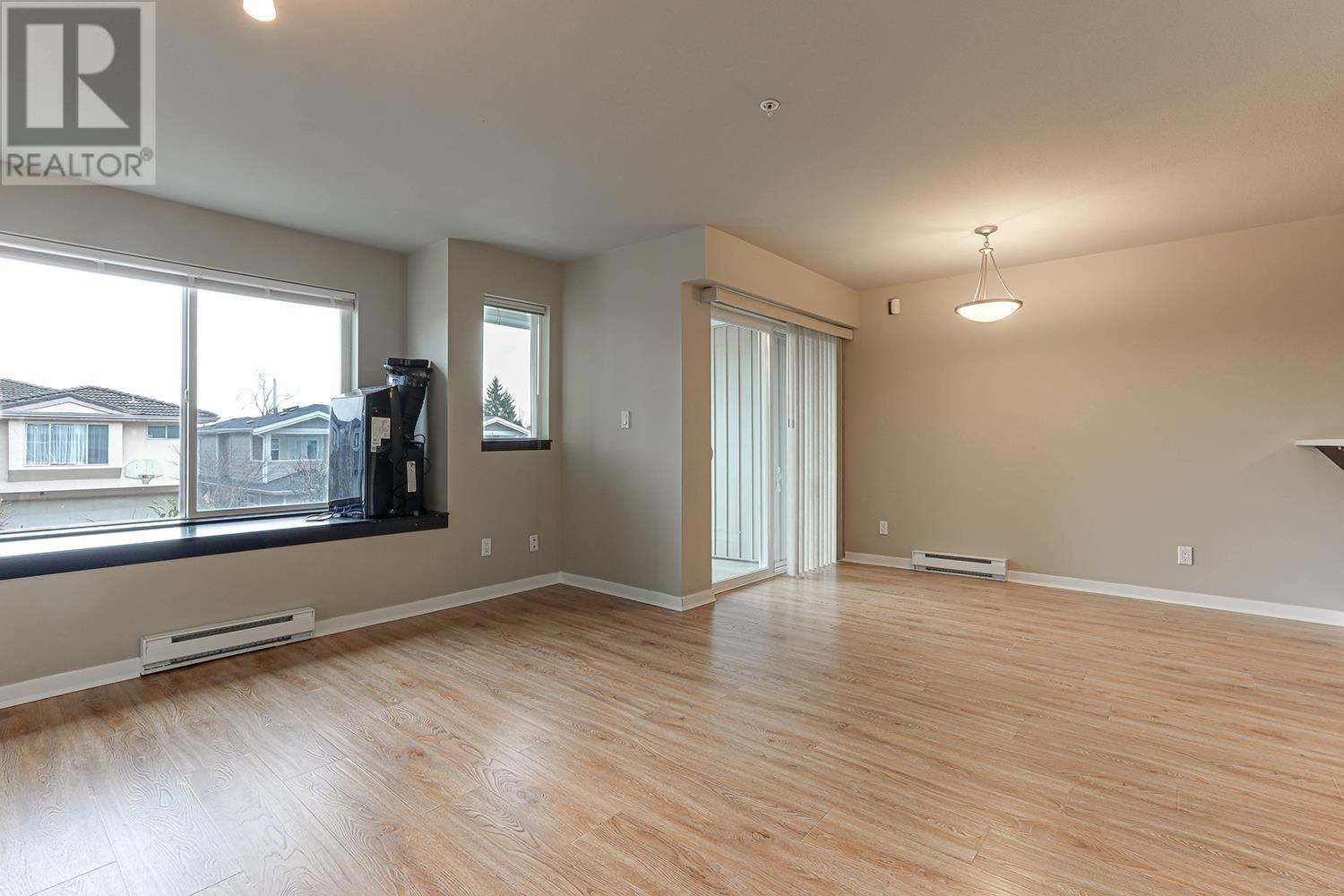 Property at 30 7370 STRIDE AVENUE image 4