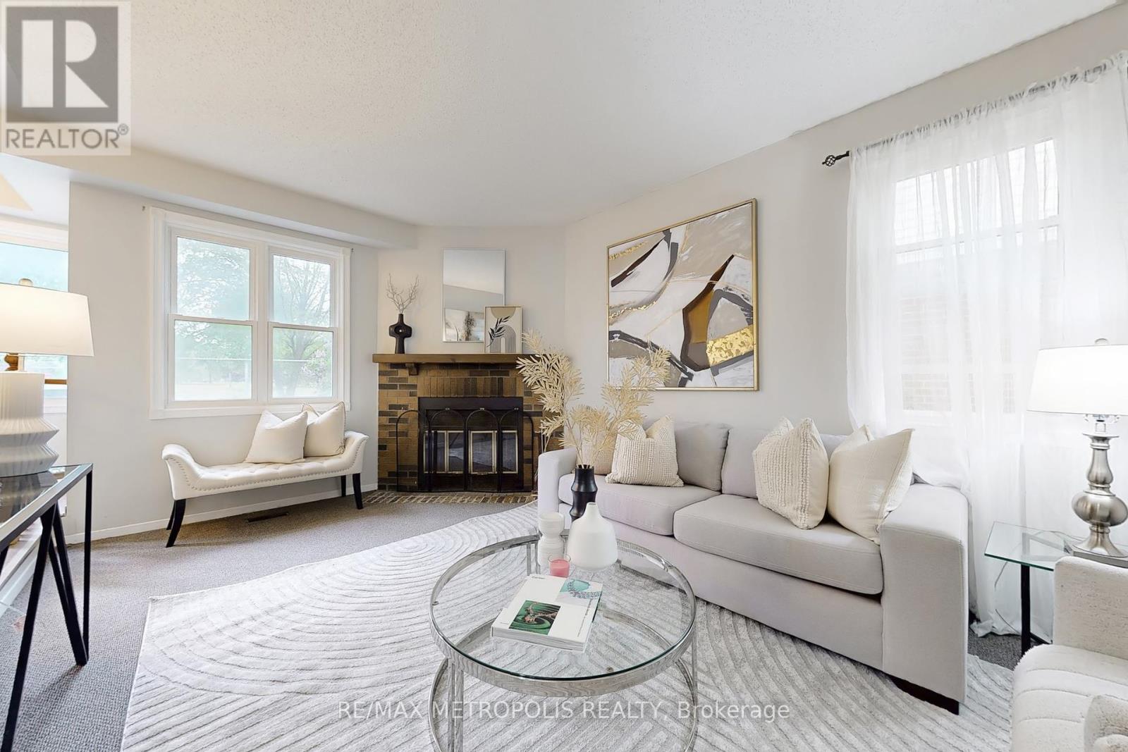 Property at 28 REED DRIVE image 4