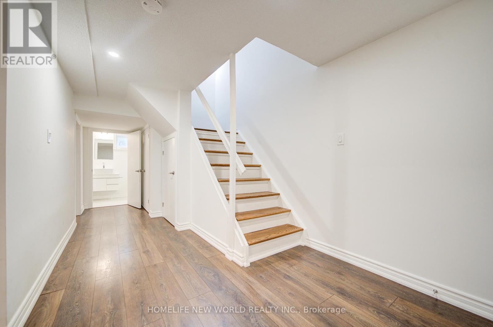 125 Major Buttons Drive, Markham (Sherwood-Amberglen), Ontario  L3P 3X7 - Photo 41 - N12174894