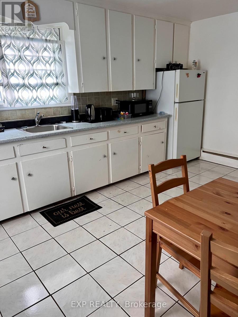 269 Ste Anne Street, Ottawa, Ontario  K1L 7C3 - Photo 13 - X12175670
