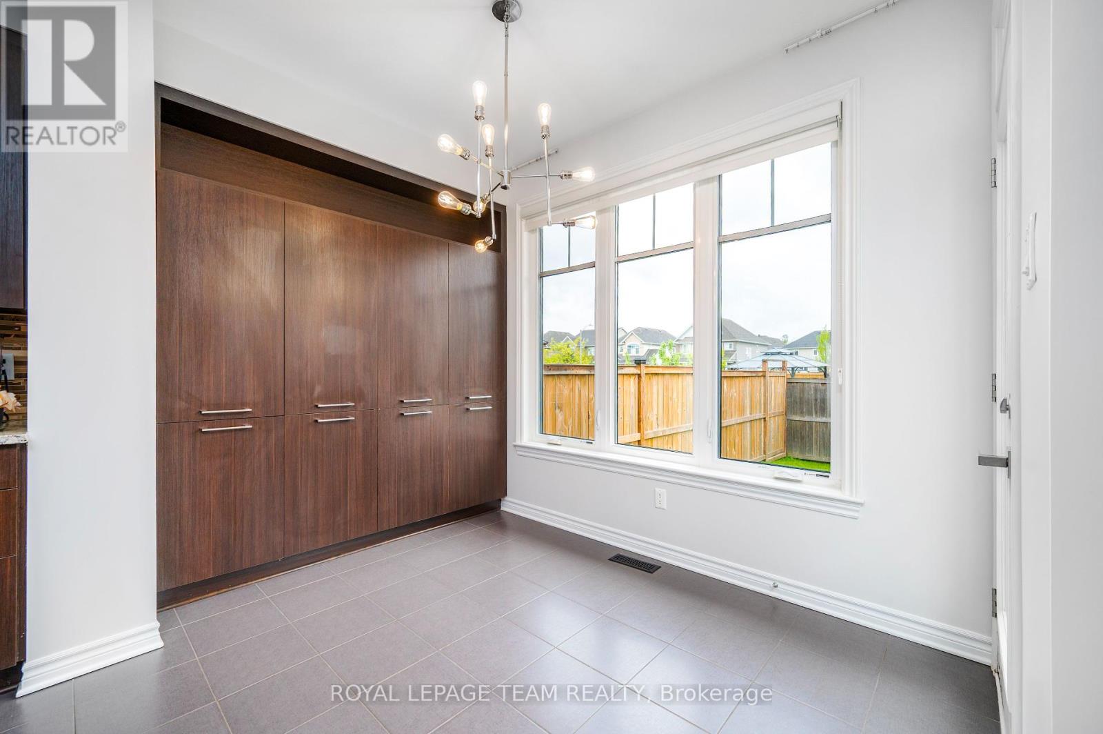 104 Helen Rapp Way, Ottawa, Ontario  K1T 0N4 - Photo 15 - X12175693