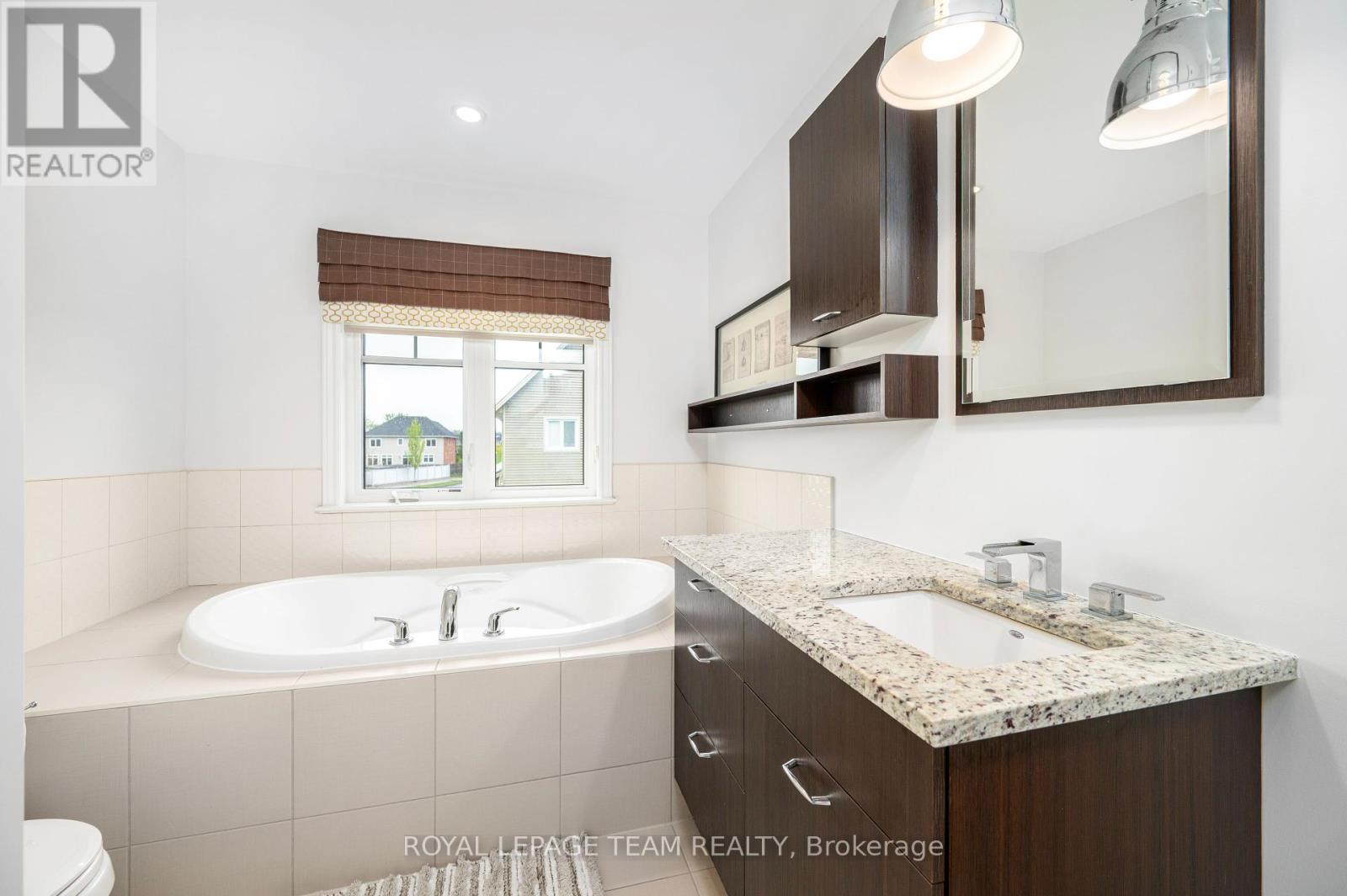 104 Helen Rapp Way, Ottawa, Ontario  K1T 0N4 - Photo 21 - X12175693