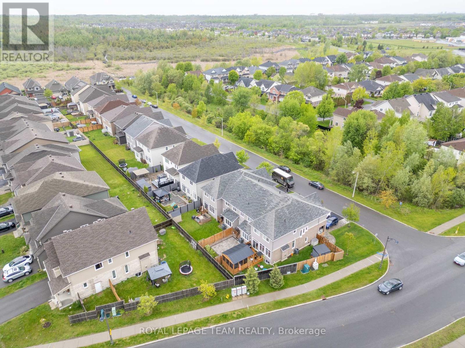 104 Helen Rapp Way, Ottawa, Ontario  K1T 0N4 - Photo 37 - X12175693
