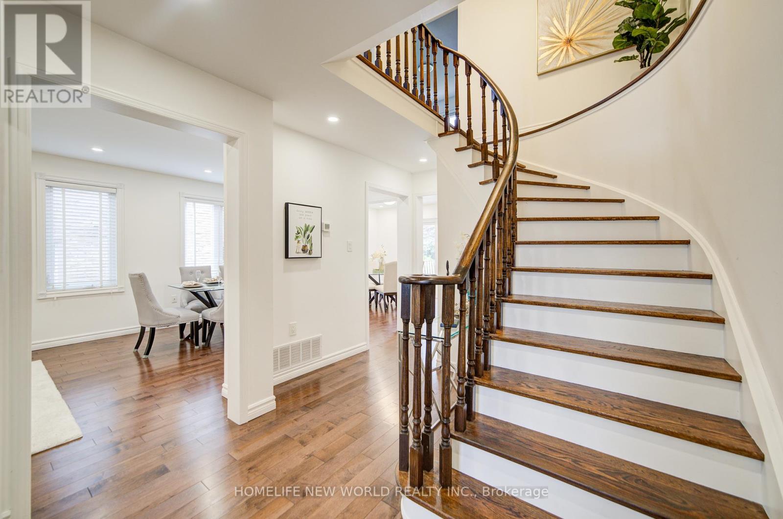 125 Major Buttons Drive, Markham (Sherwood-Amberglen), Ontario  L3P 3X7 - Photo 7 - N12174894