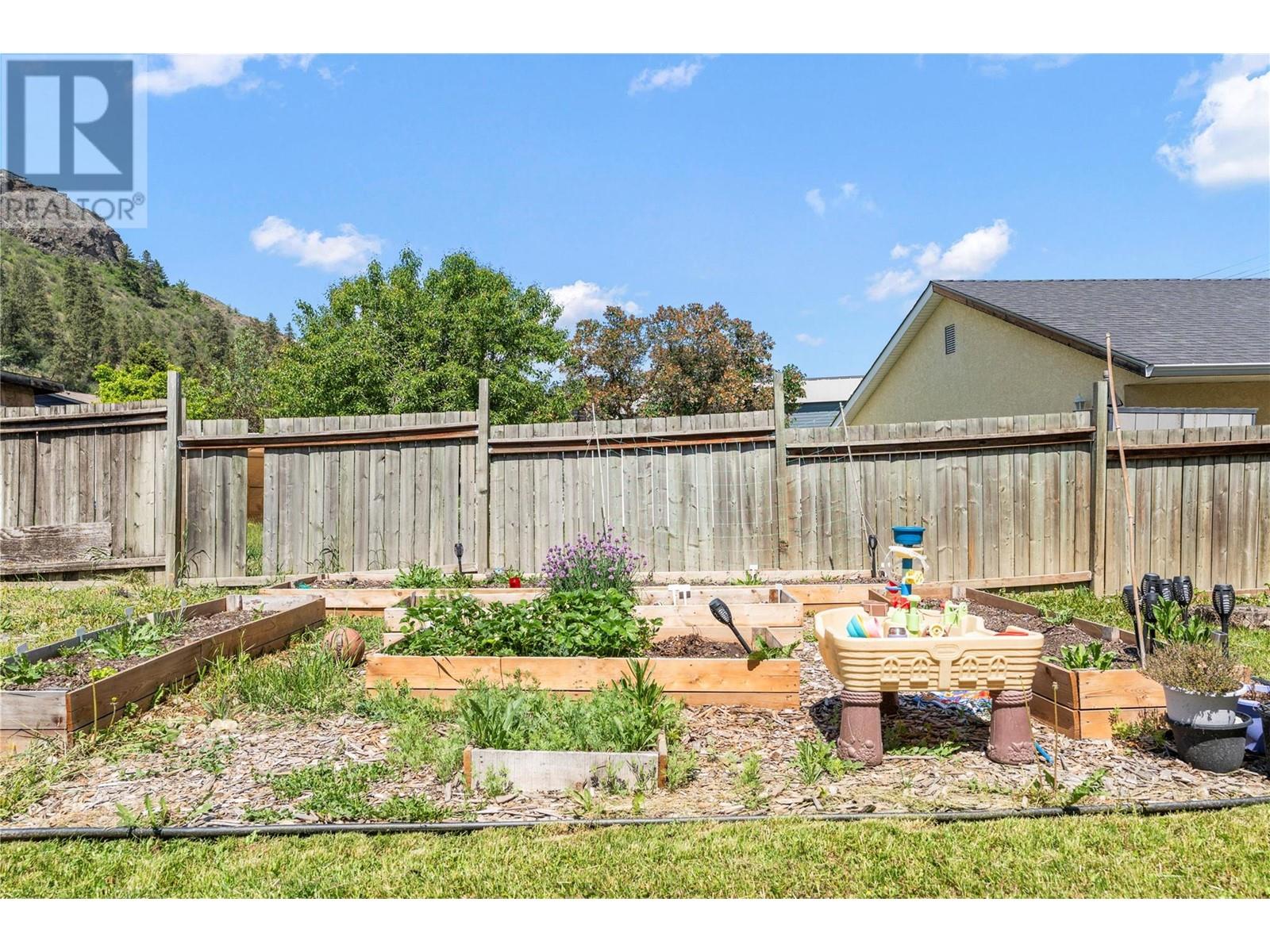 3808 Alexis Park Drive, Vernon, British Columbia  V1T 6G9 - Photo 41 - 10349464