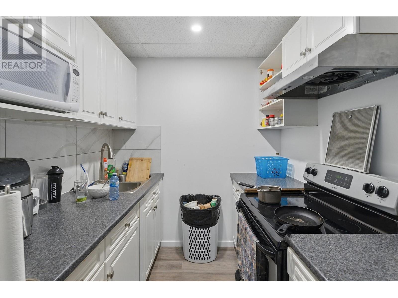 467 Glen Pine Court, Kelowna, British Columbia  V1V 1R3 - Photo 20 - 10349490