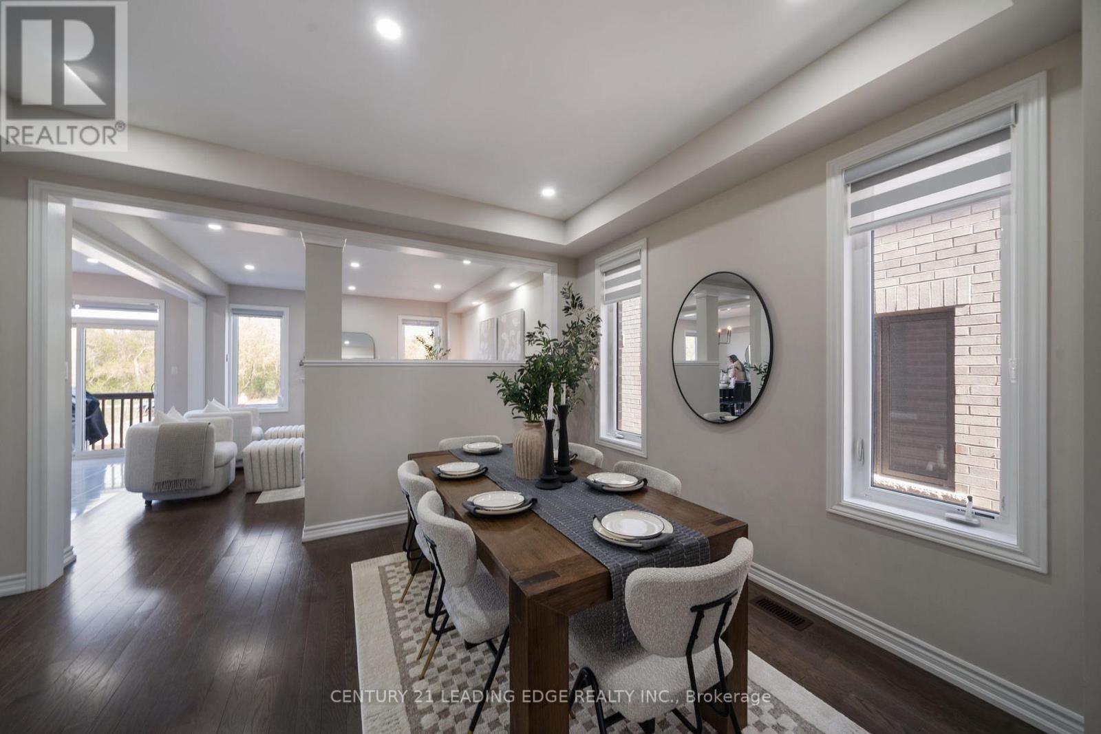 56 Priory Drive, Whitby, Ontario  L1P 0L2 - Photo 4 - E12133248