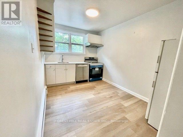 4 - 42 Emerald Crescent, Toronto, Ontario  M8V 2B6 - Photo 4 - W12174331