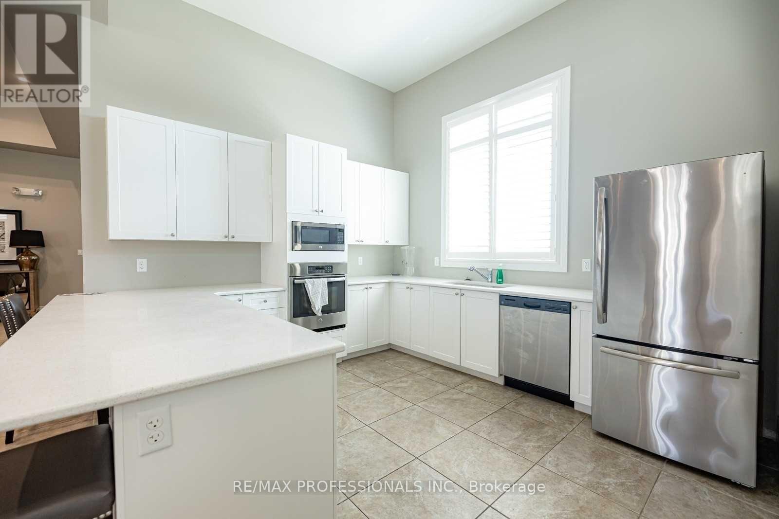 108 - 1440 Main Street E, Milton, Ontario  L9T 8W3 - Photo 37 - W12148593