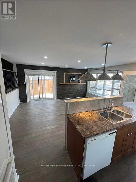 Upper - 7 Belleau Street, Hamilton, Ontario  L8J 1N1 - Photo 3 - X11955797