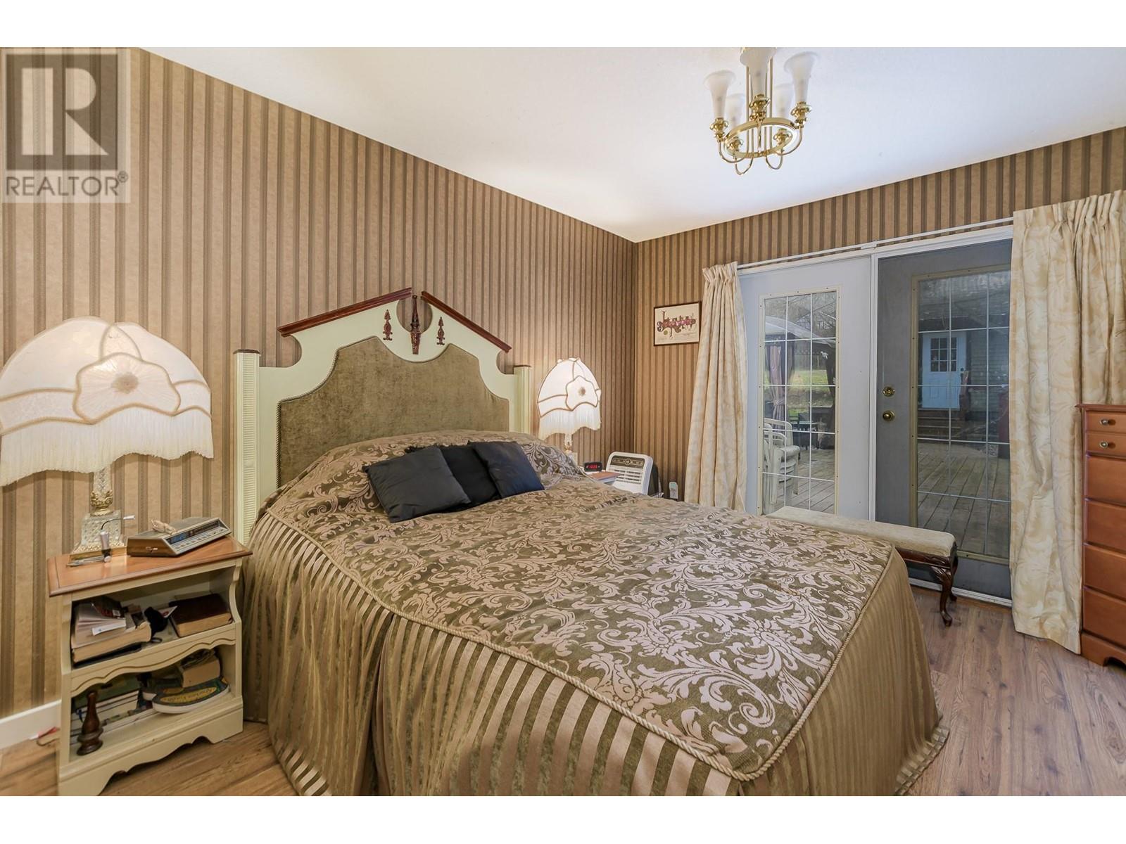 4850 Foothill Road SW, Salmon Arm, BC V1E3C2