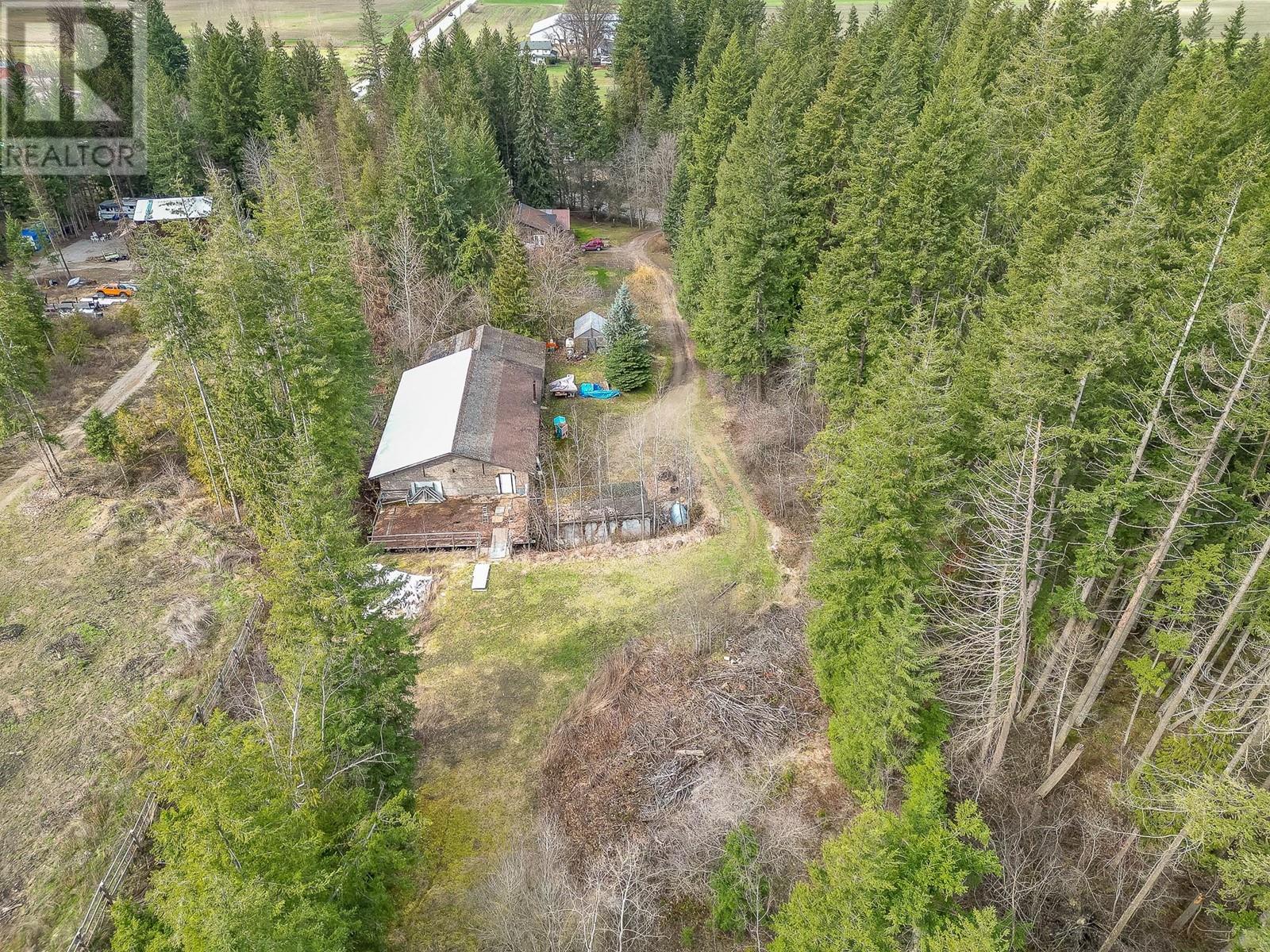 4850 Foothill Road SW, Salmon Arm, BC V1E3C2