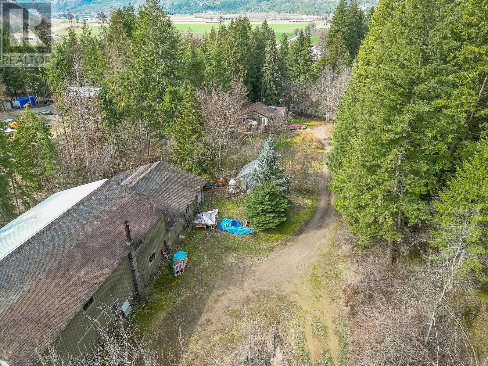 4850 Foothill Road SW, Salmon Arm, BC V1E3C2