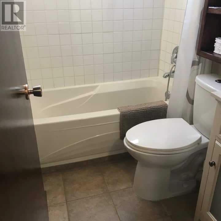 4116 Brisebois Drive Nw, Calgary, Alberta  T2L 2E7 - Photo 22 - A2208708