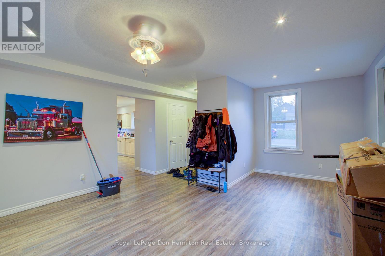 31 Pellister Street W, Minto, Ontario  N0G 1Z0 - Photo 13 - X12093147