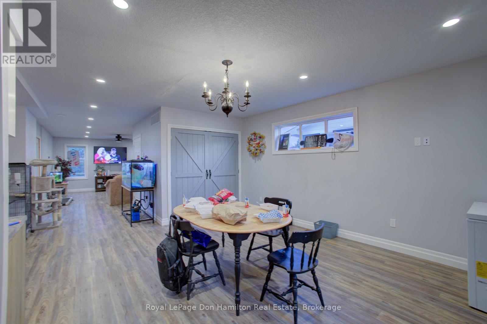 31 Pellister Street W, Minto, Ontario  N0G 1Z0 - Photo 8 - X12093147