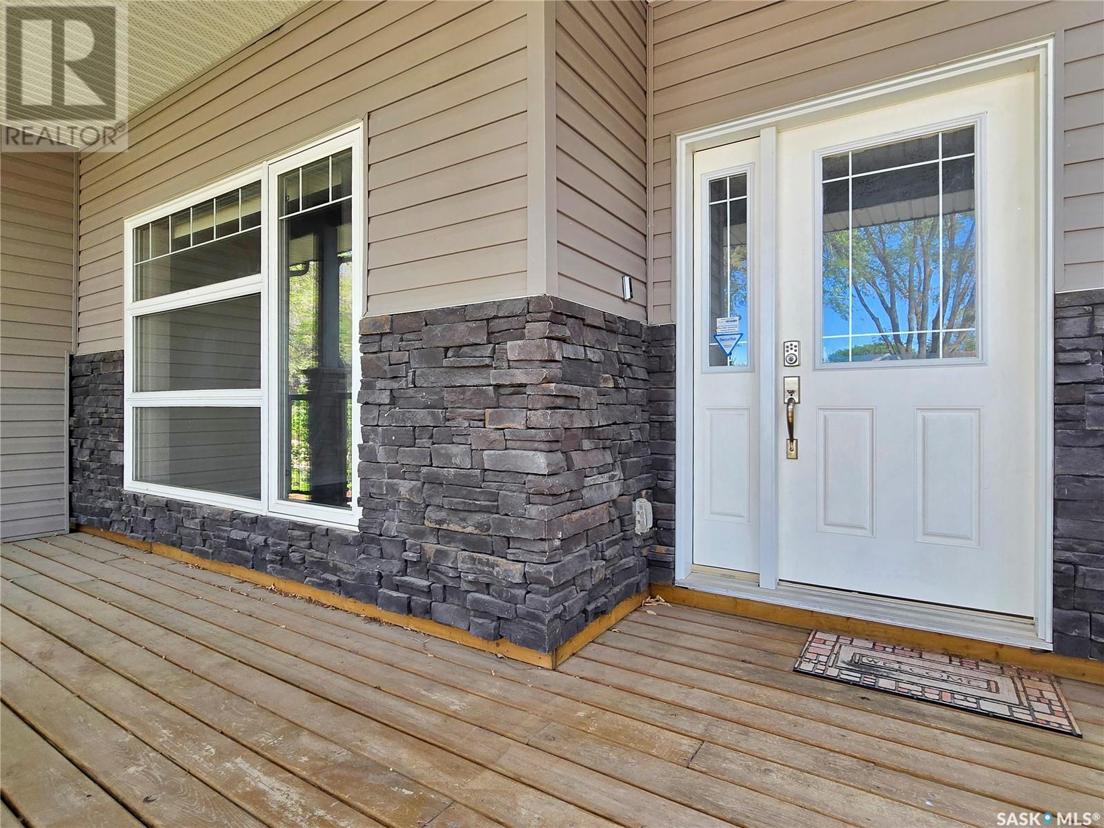 1008 K Avenue N, Saskatoon, Saskatchewan  S7L 2N6 - Photo 2 - SK007221