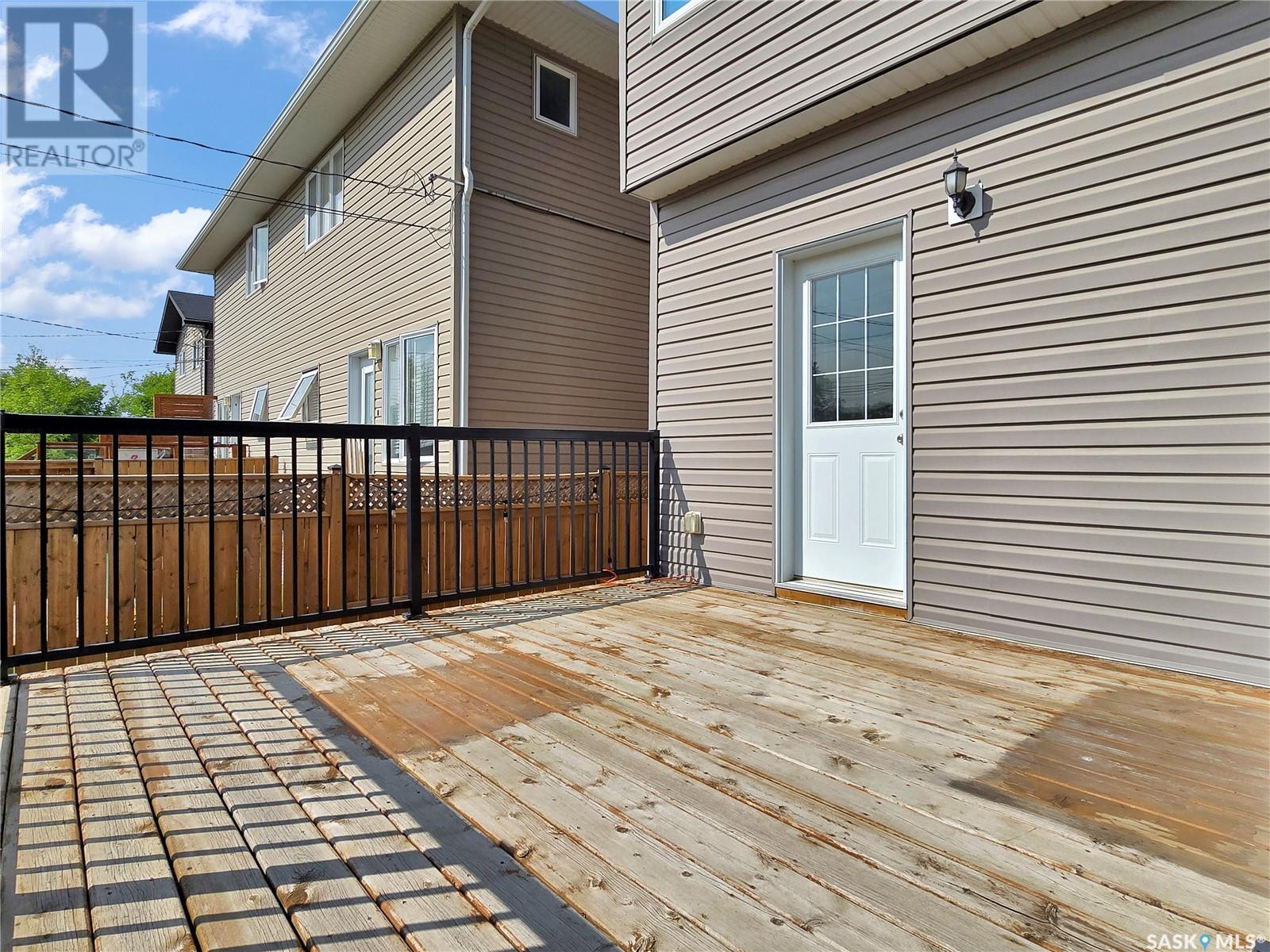1008 K Avenue N, Saskatoon, Saskatchewan  S7L 2N6 - Photo 24 - SK007221