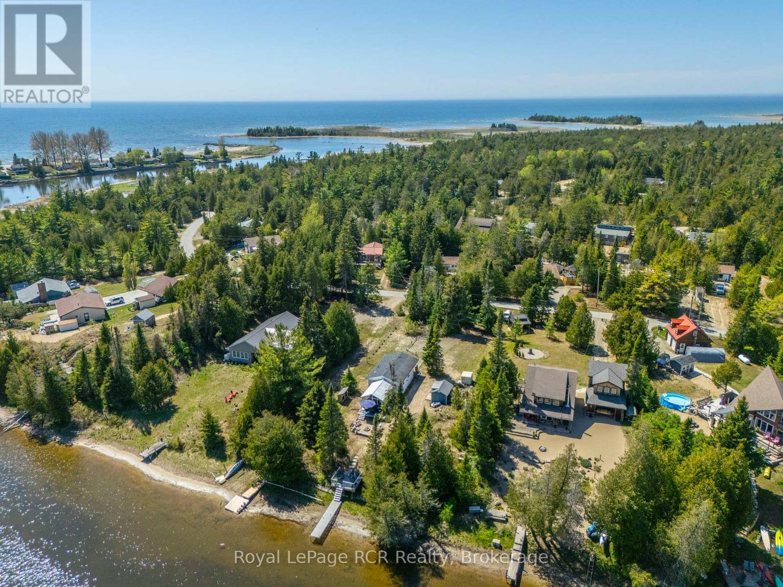 31 Sog-Je-Wa-Sa Drive, South Bruce Peninsula, Ontario N0H 2G0 - Photo 40 - X12156821