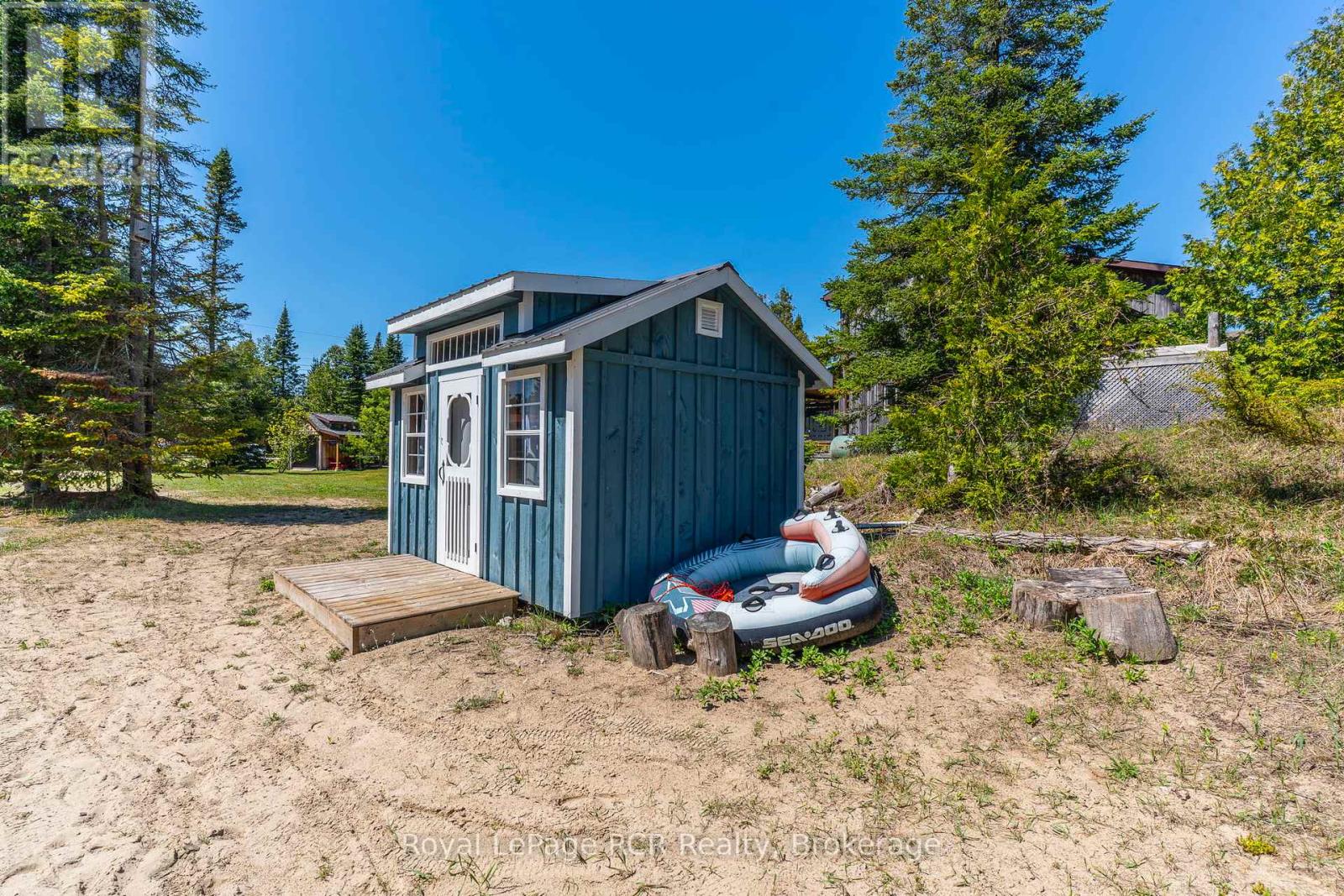31 Sog-Je-Wa-Sa Drive, South Bruce Peninsula, Ontario N0H 2G0 - Photo 24 - X12156821