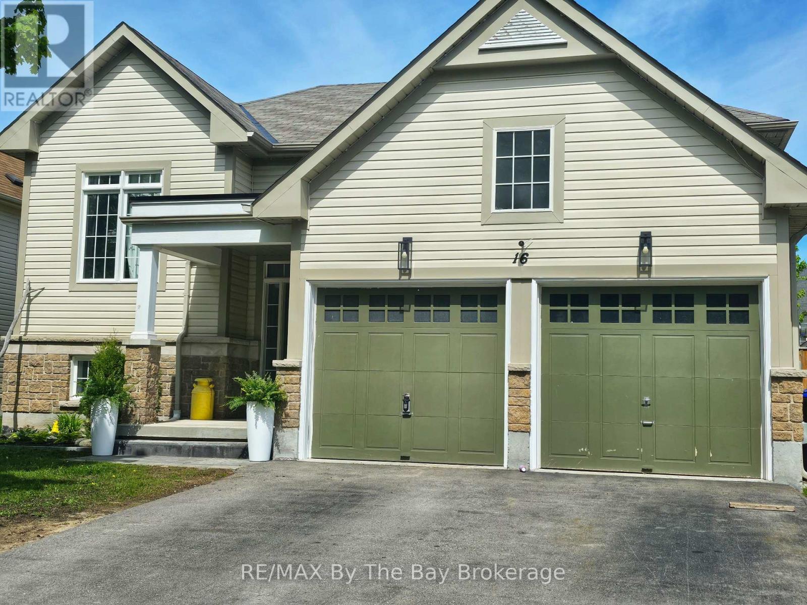 Property at 16 CULHAM TRAIL image 2