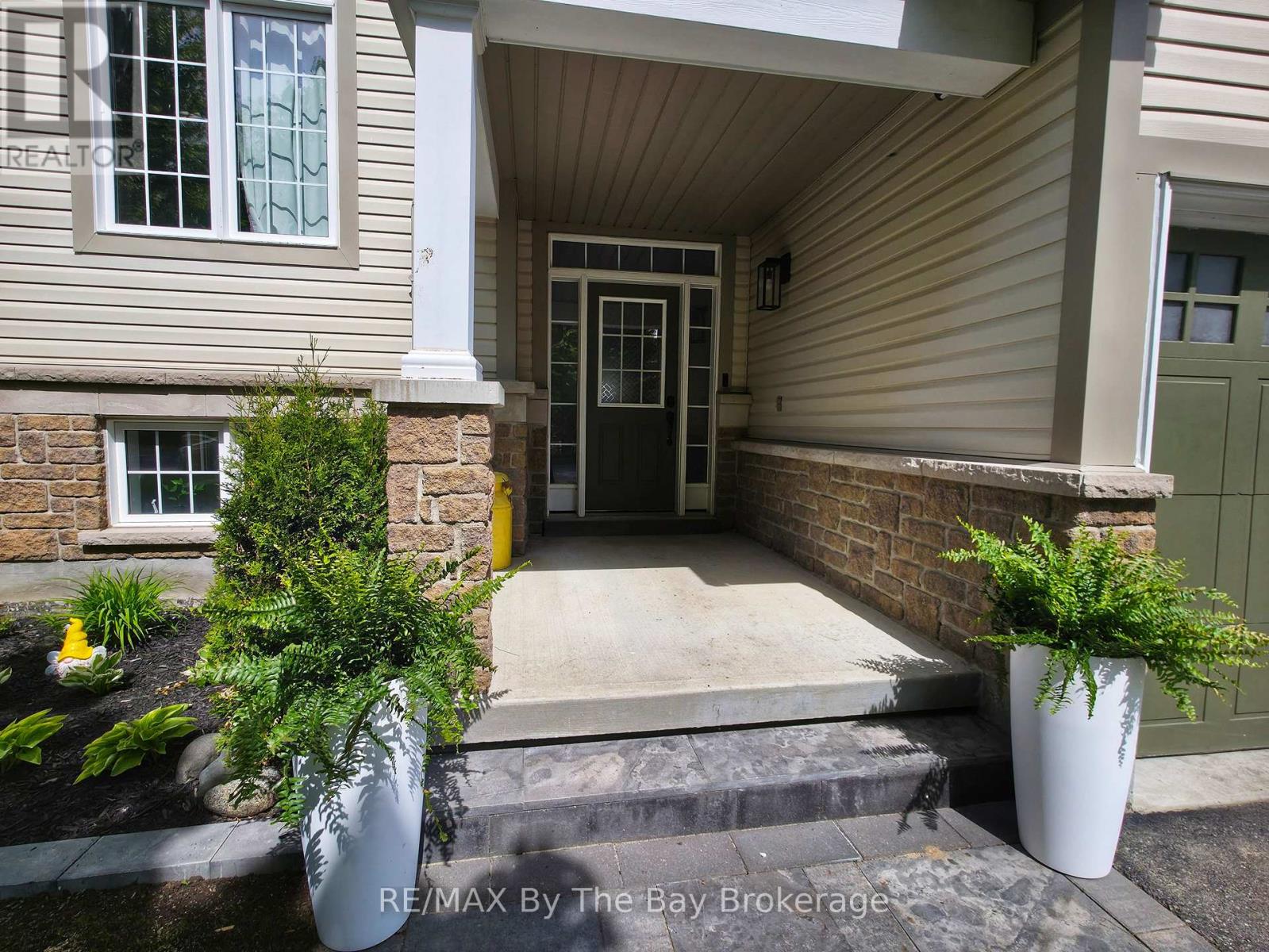 Property at 16 CULHAM TRAIL image 3