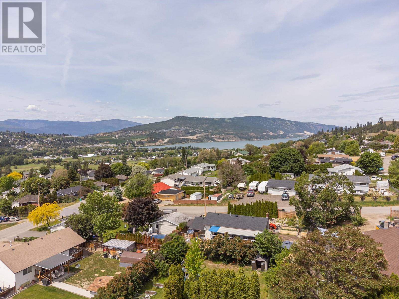10556 Cheryl Road, Lake Country, BC V4V1W3