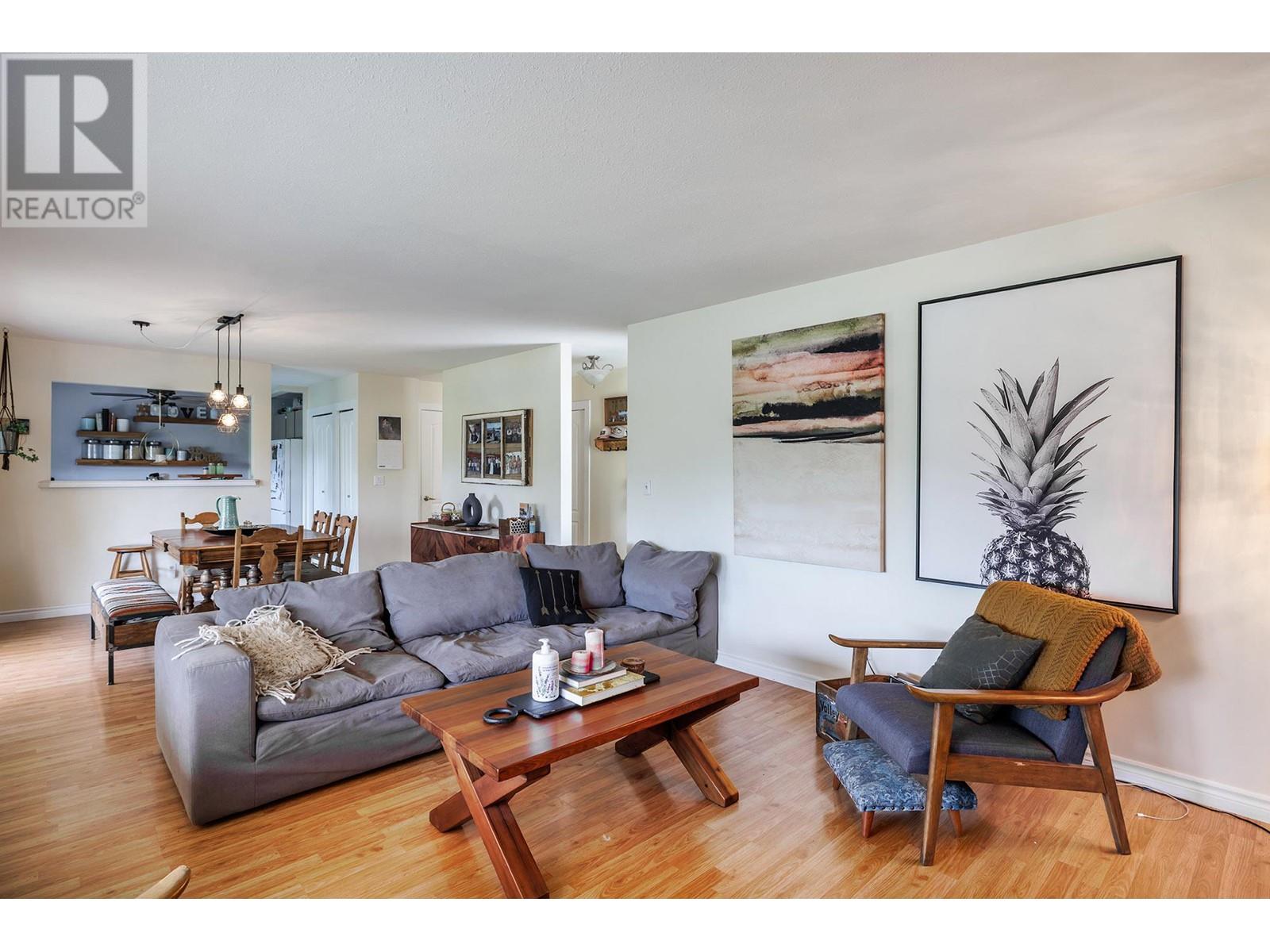 10556 Cheryl Road, Lake Country, British Columbia  V4V 1W3 - Photo 6 - 10349364