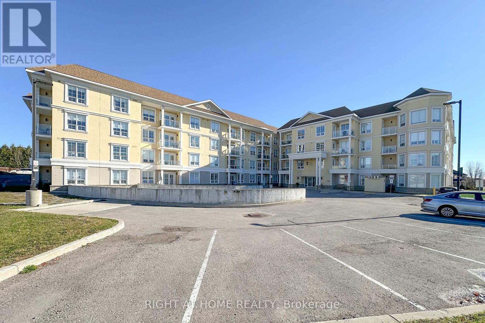 405 - 21 Brookhouse Drive, Clarington (Newcastle), Ontario  L1B 1N8 - Photo 1 - E12175860