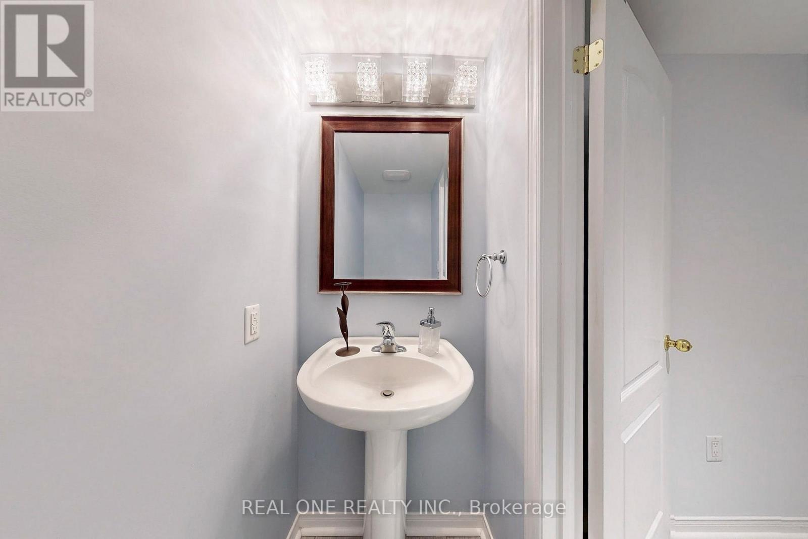 252 Stonebridge Drive, Markham, Ontario  L6C 2S1 - Photo 40 - N12174463