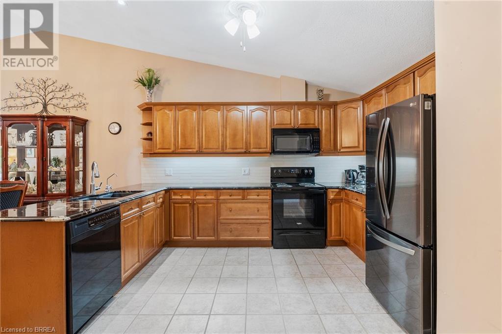 25 Cobden Court Unit# 10, Brantford, Ontario  N3R 8B5 - Photo 15 - 40730032