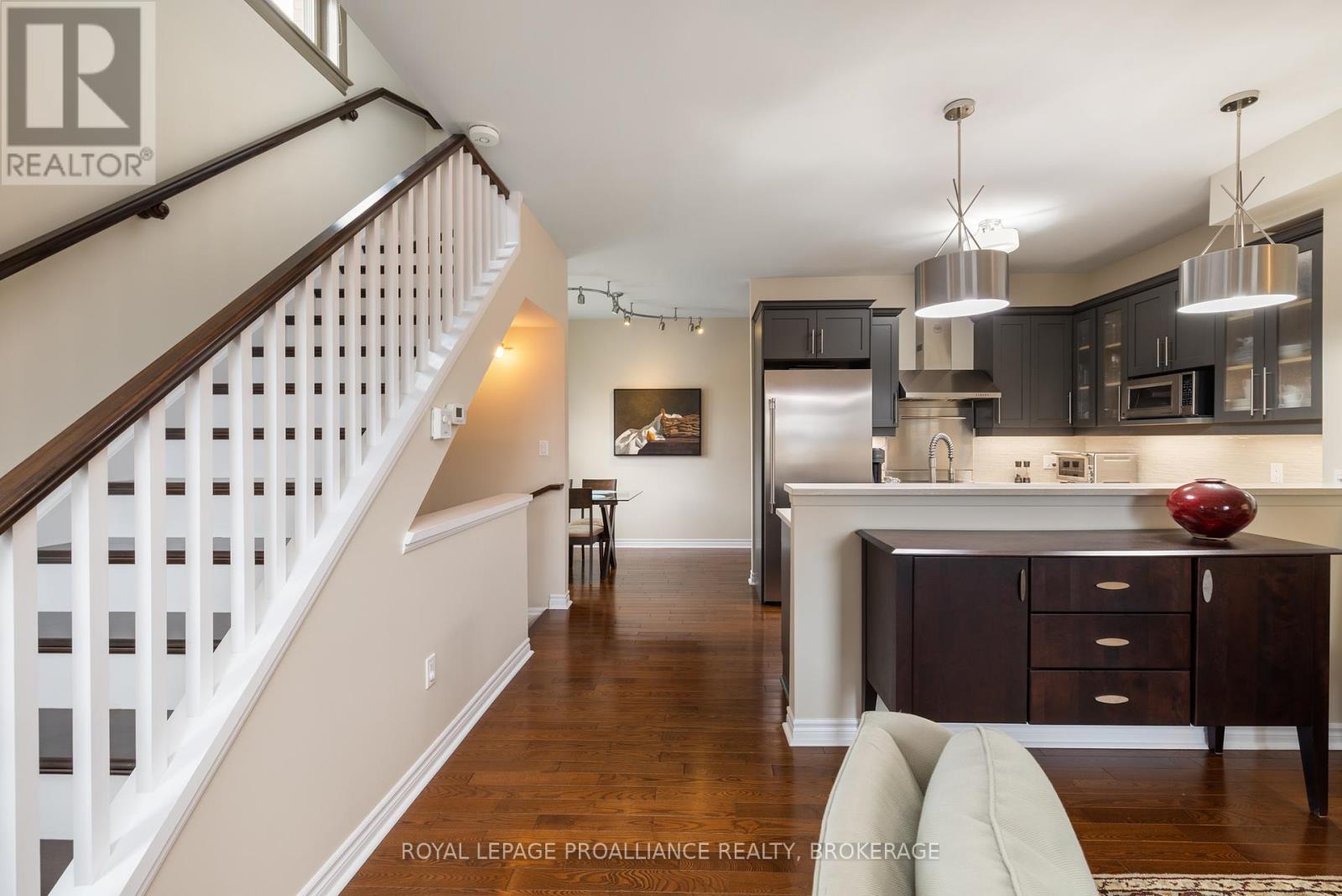 300 Wellington Street, Kingston (East Of Sir John A. Blvd), Ontario  K7K 2Z3 - Photo 17 - X12175910