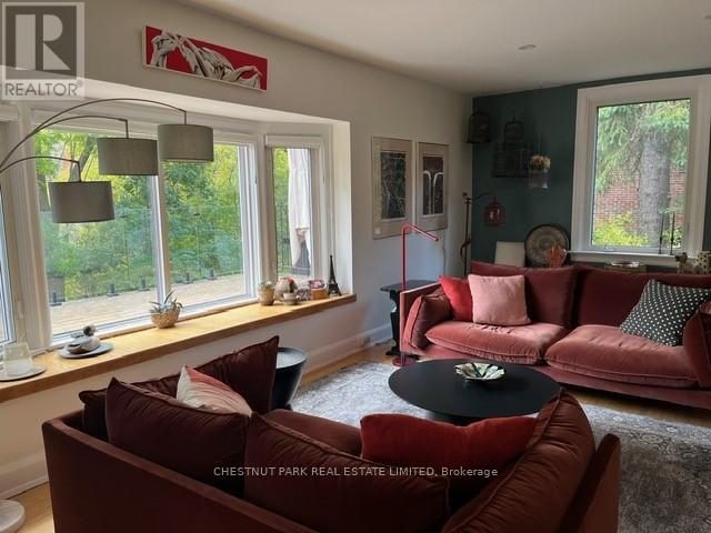 101 Augusta Street, Port Hope, Ontario  L1A 1H1 - Photo 6 - X12175757
