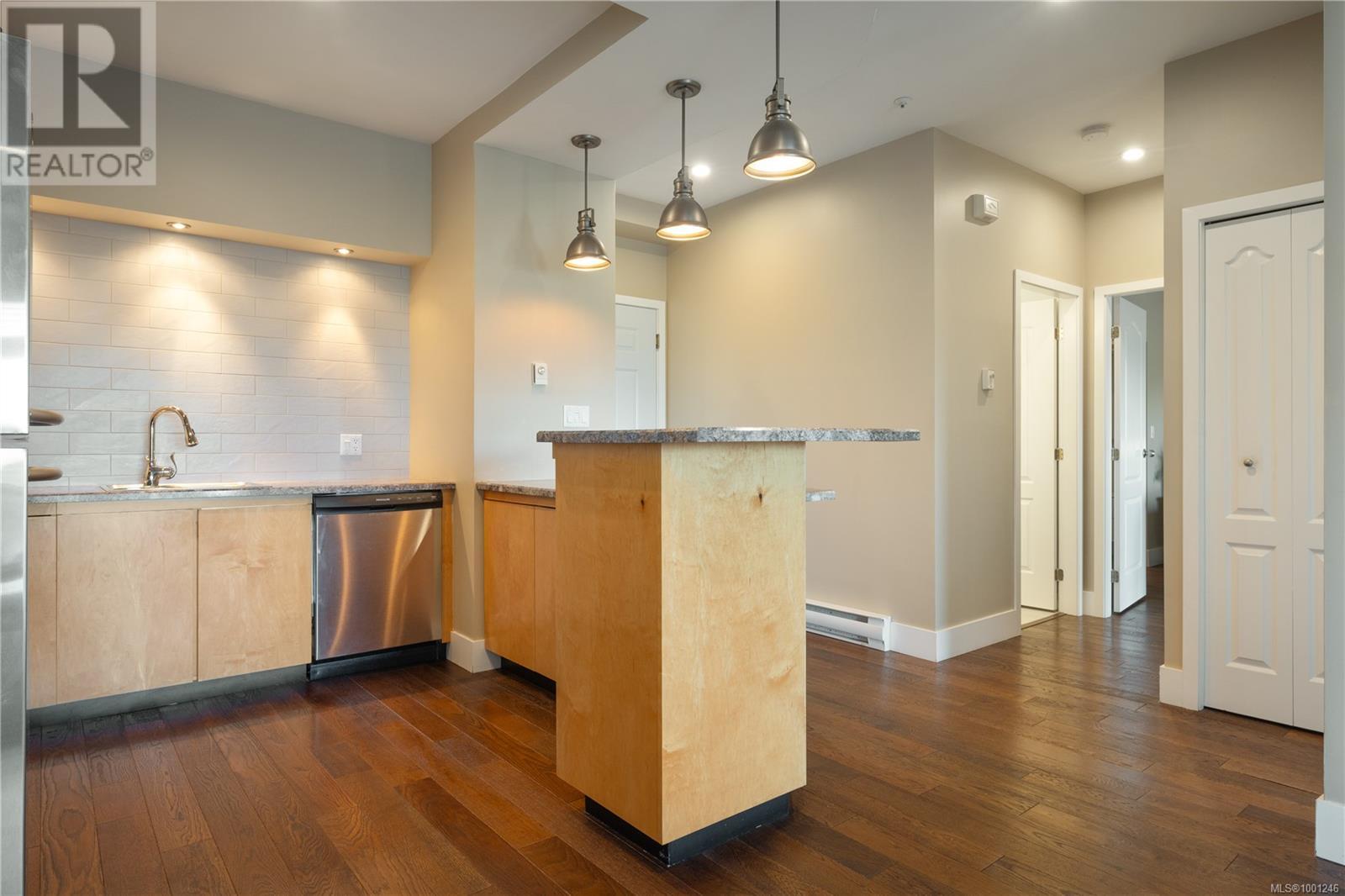 306 360 Selby St, Nanaimo, British Columbia  V9R 2R5 - Photo 18 - 1001246