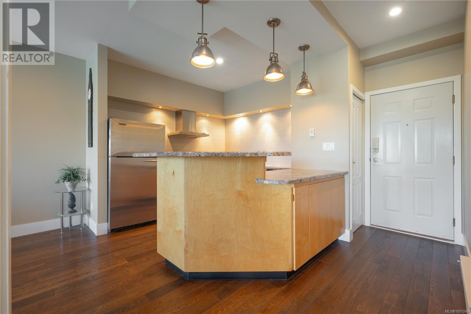 306 360 Selby St, Nanaimo, British Columbia  V9R 2R5 - Photo 4 - 1001246