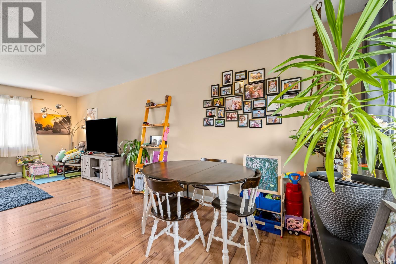 2623 Ulverston Ave, Cumberland, British Columbia  V0R 1S0 - Photo 10 - 1000693