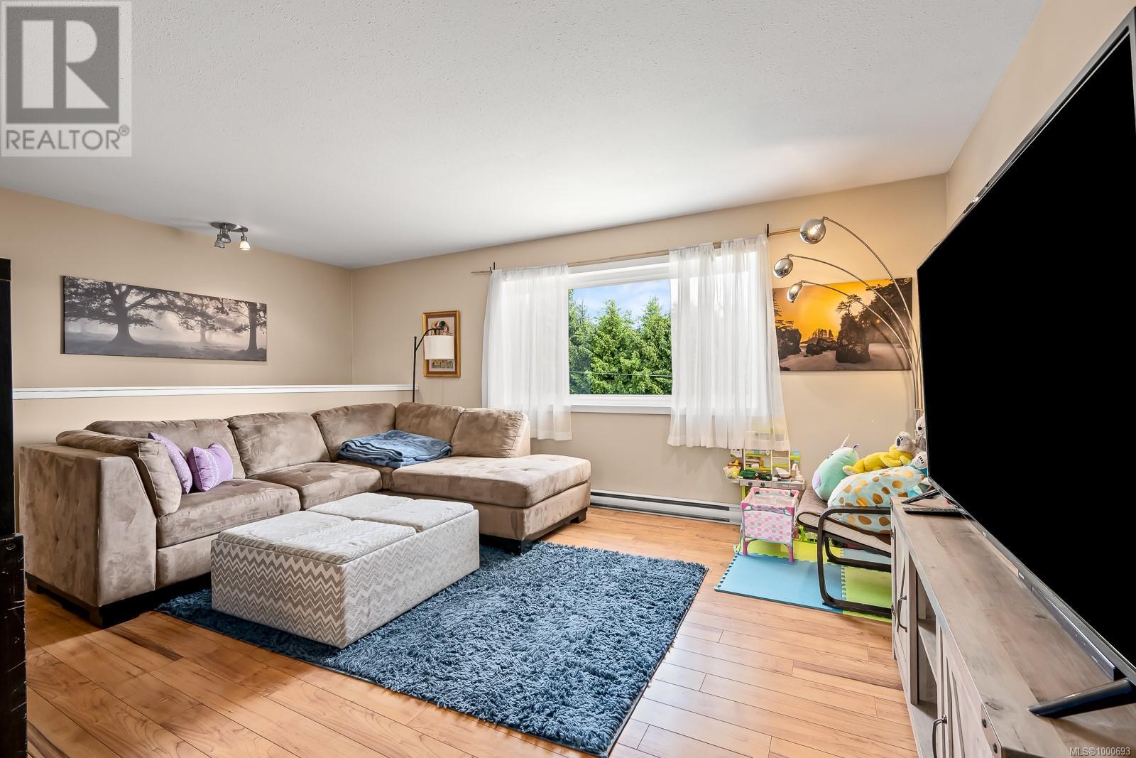 2623 Ulverston Ave, Cumberland, British Columbia  V0R 1S0 - Photo 11 - 1000693