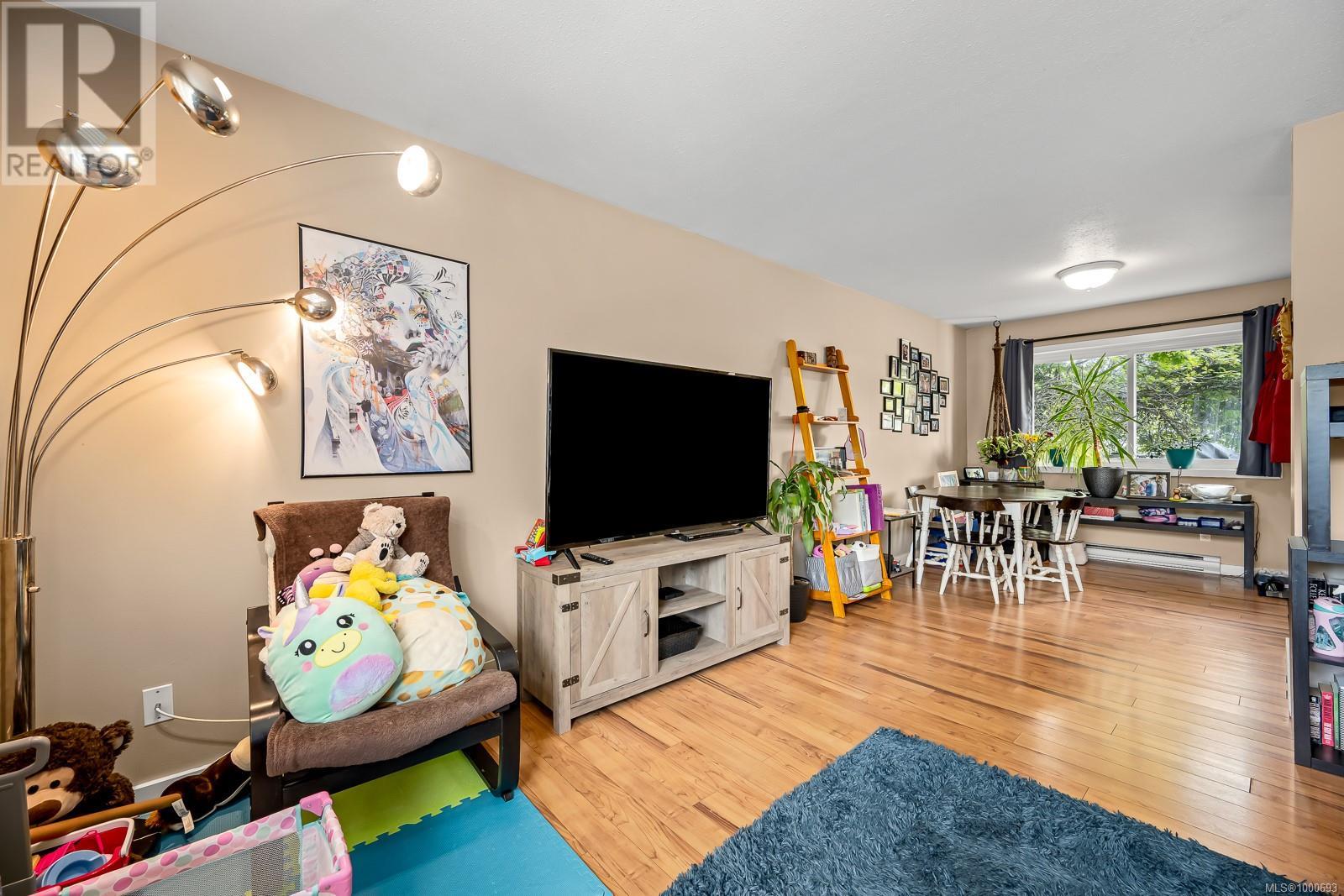 2623 Ulverston Ave, Cumberland, British Columbia  V0R 1S0 - Photo 12 - 1000693