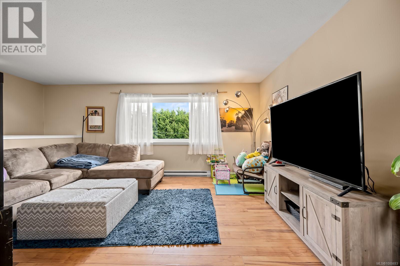 2623 Ulverston Ave, Cumberland, British Columbia  V0R 1S0 - Photo 14 - 1000693