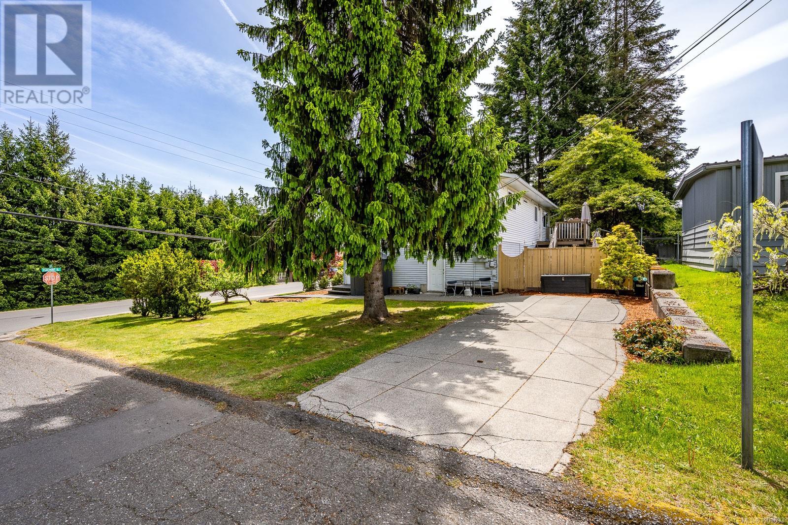 2623 Ulverston Ave, Cumberland, British Columbia  V0R 1S0 - Photo 41 - 1000693