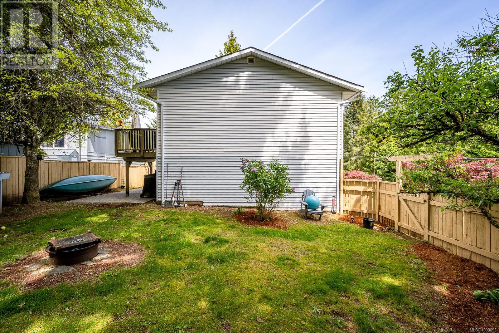 2623 Ulverston Ave, Cumberland, British Columbia  V0R 1S0 - Photo 42 - 1000693