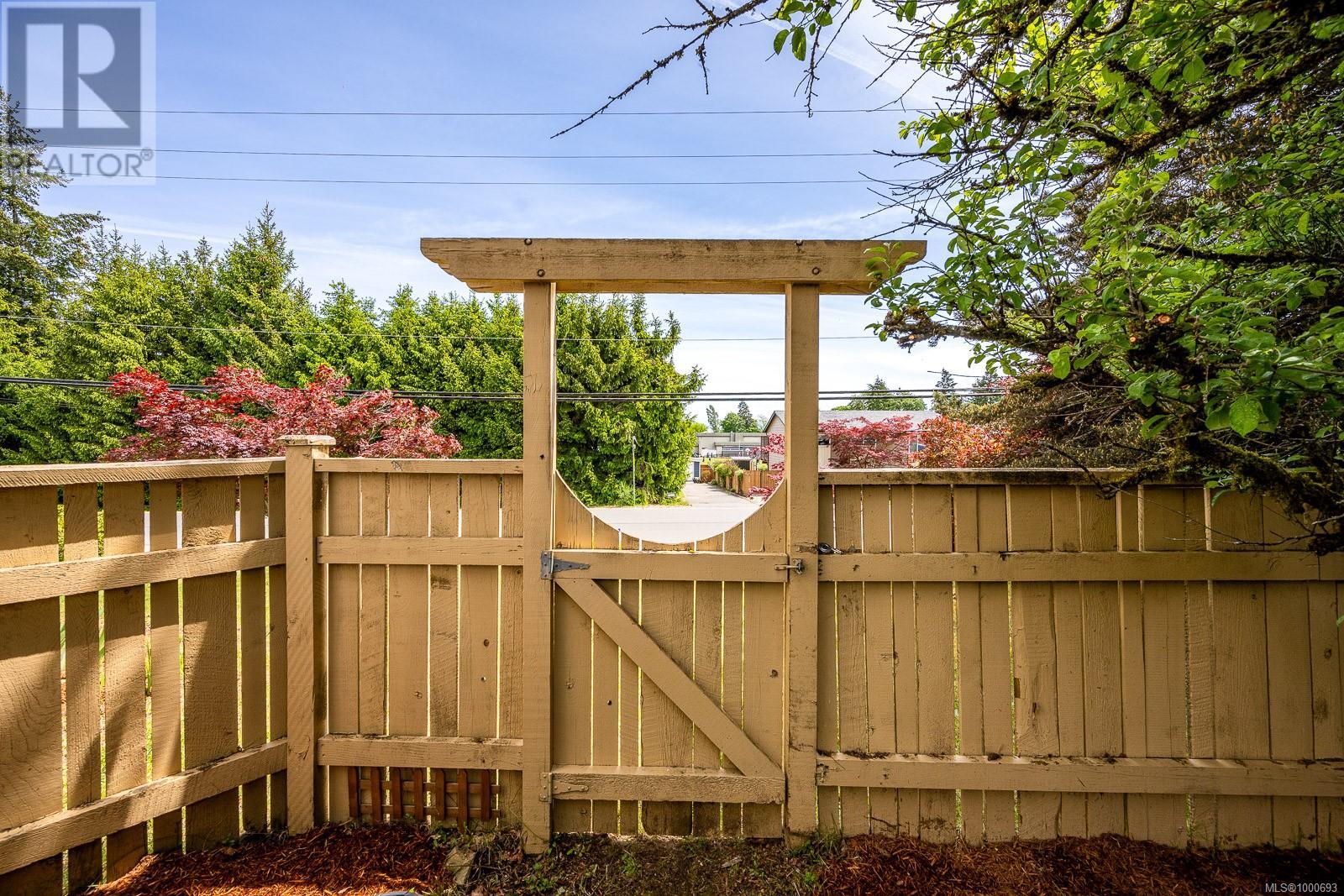 2623 Ulverston Ave, Cumberland, British Columbia  V0R 1S0 - Photo 43 - 1000693