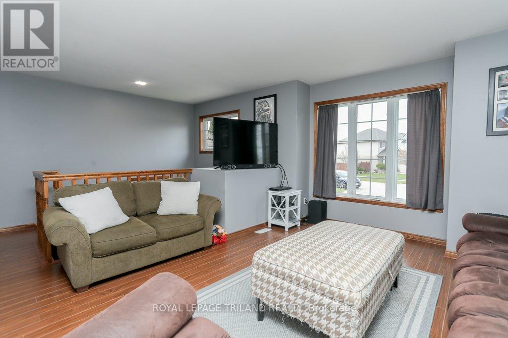 283 Greenfield Lane, Chatham-Kent, Ontario  N7L 5N4 - Photo 14 - X12175808
