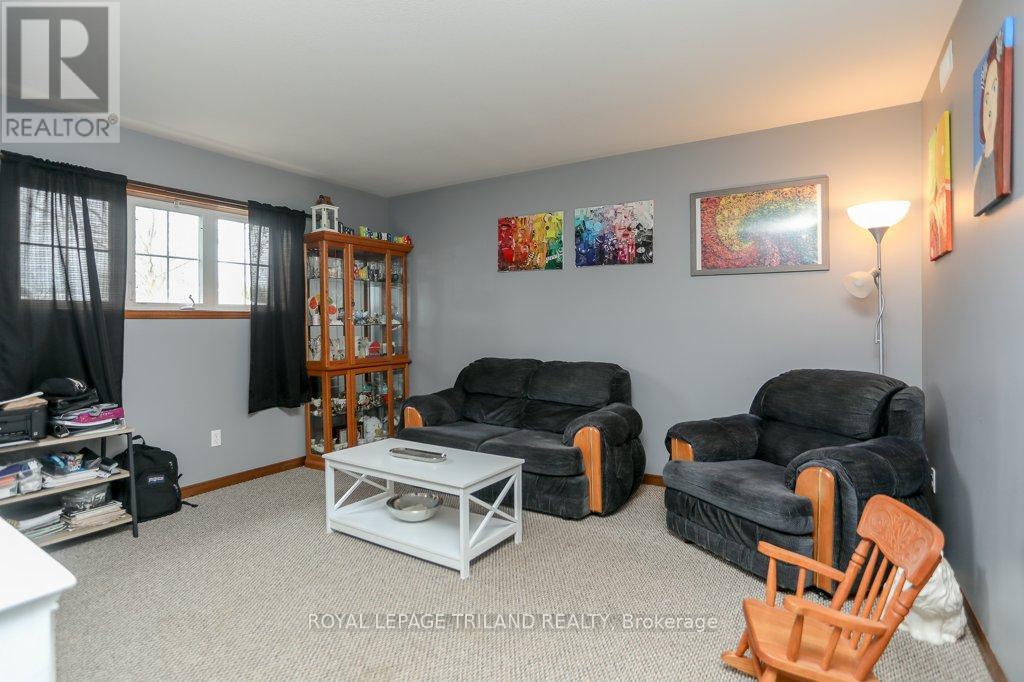 283 Greenfield Lane, Chatham-Kent, Ontario  N7L 5N4 - Photo 31 - X12175808