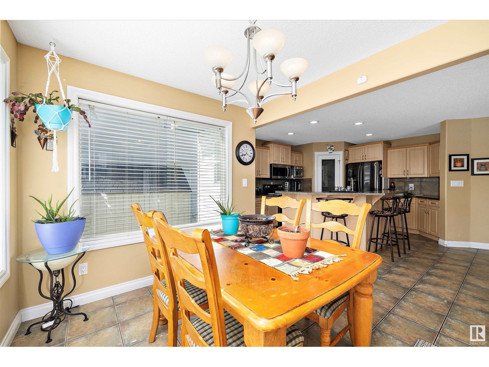 356 Calderon Cr Nw, Edmonton, Alberta  T6V 1R8 - Photo 15 - E4438685